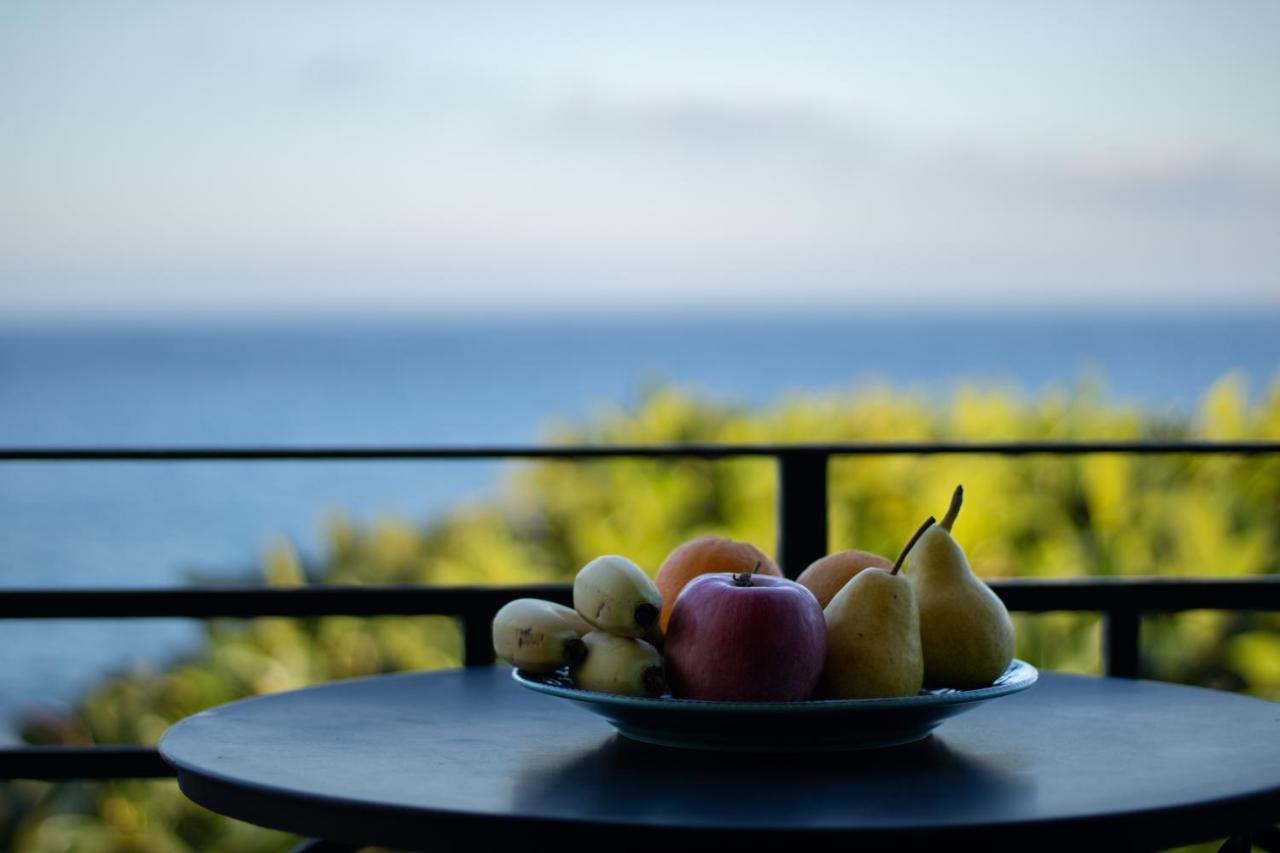 The Island House - Family Size Apt - Overlooking The Aegean - 3 Steps From The Beach Mókhlos Ngoại thất bức ảnh