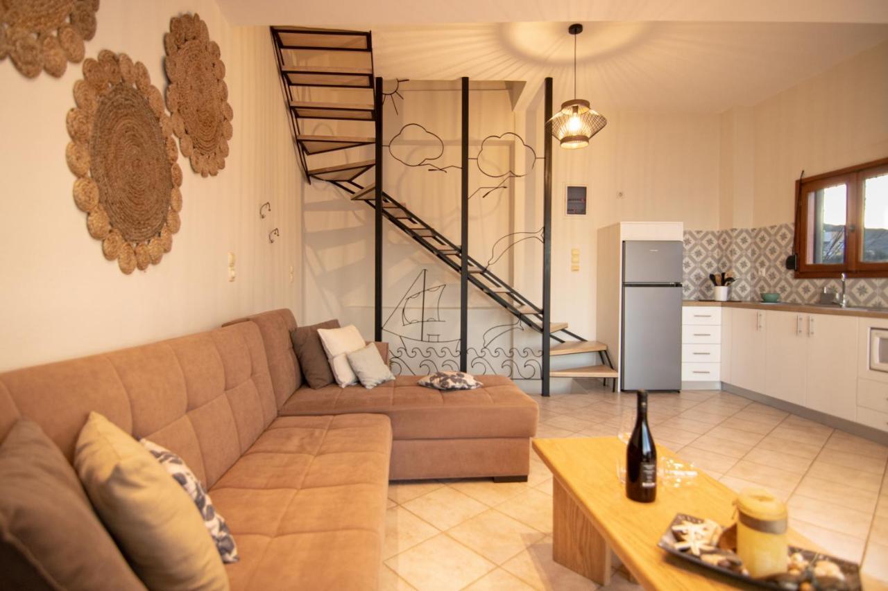 The Island House - Family Size Apt - Overlooking The Aegean - 3 Steps From The Beach Mókhlos Ngoại thất bức ảnh